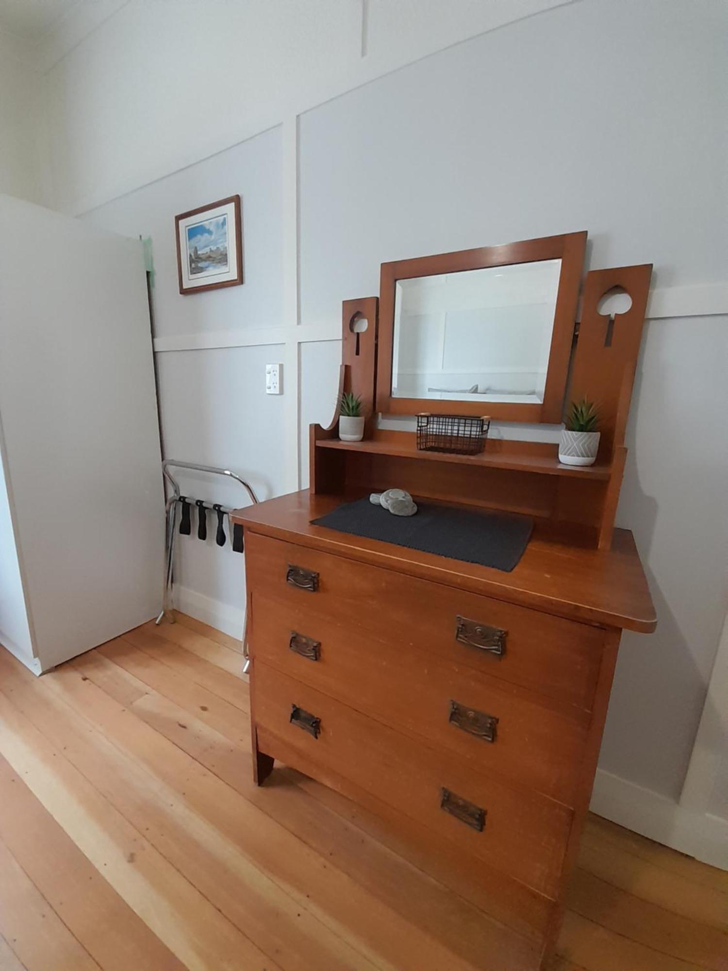 Character 1-Bedroom Unit Masterton Extérieur photo